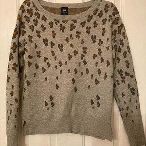 Gap sweater